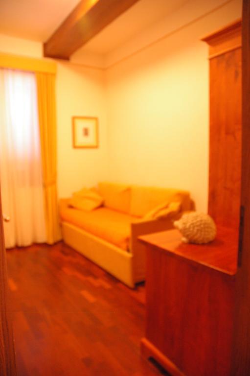 Hotel Rutiliano ปีเอนซา ห้อง รูปภาพ