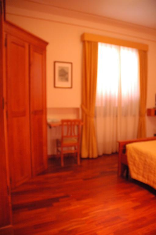 Hotel Rutiliano ปีเอนซา ห้อง รูปภาพ